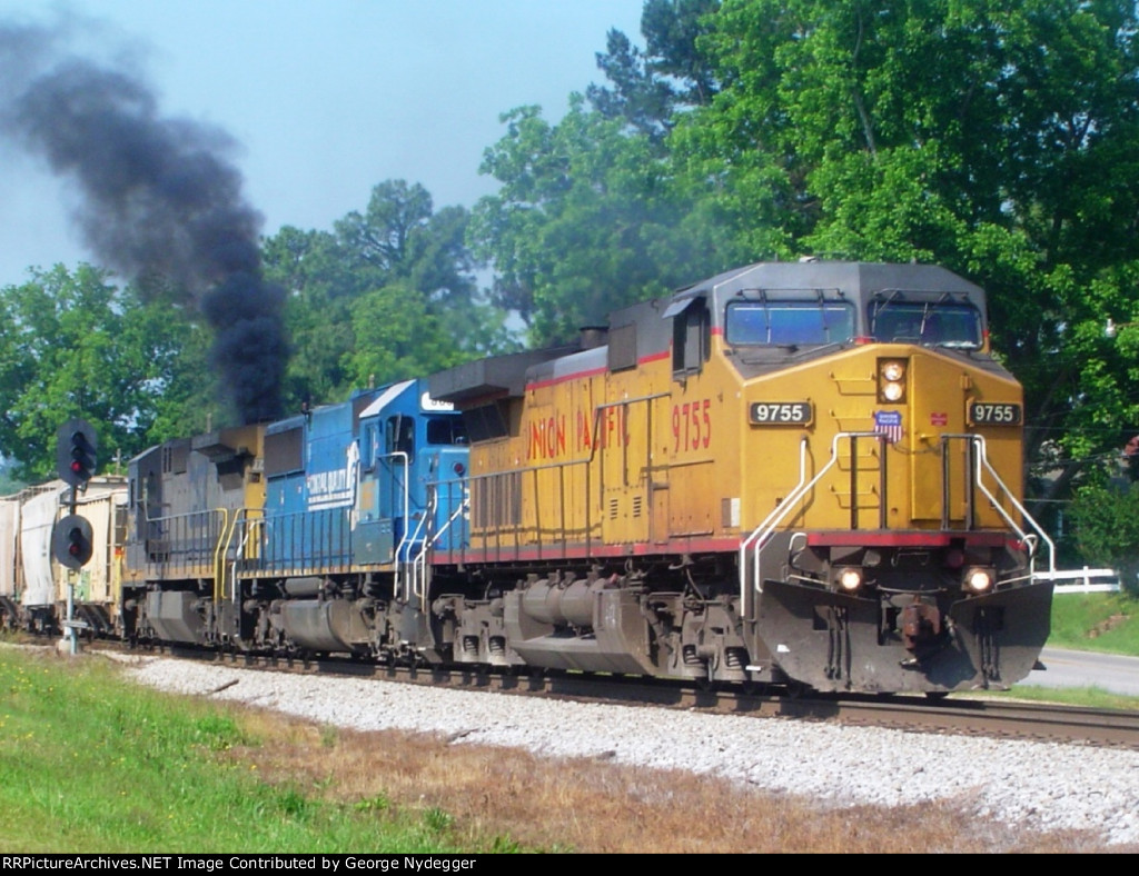 CSX: Mixed freight 